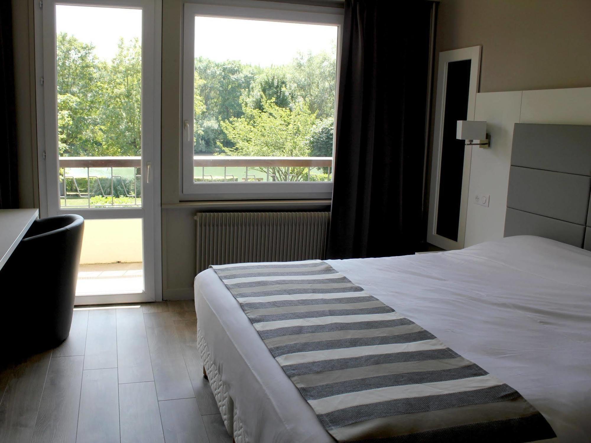 Hotel Le Quincangrogne Dampmart