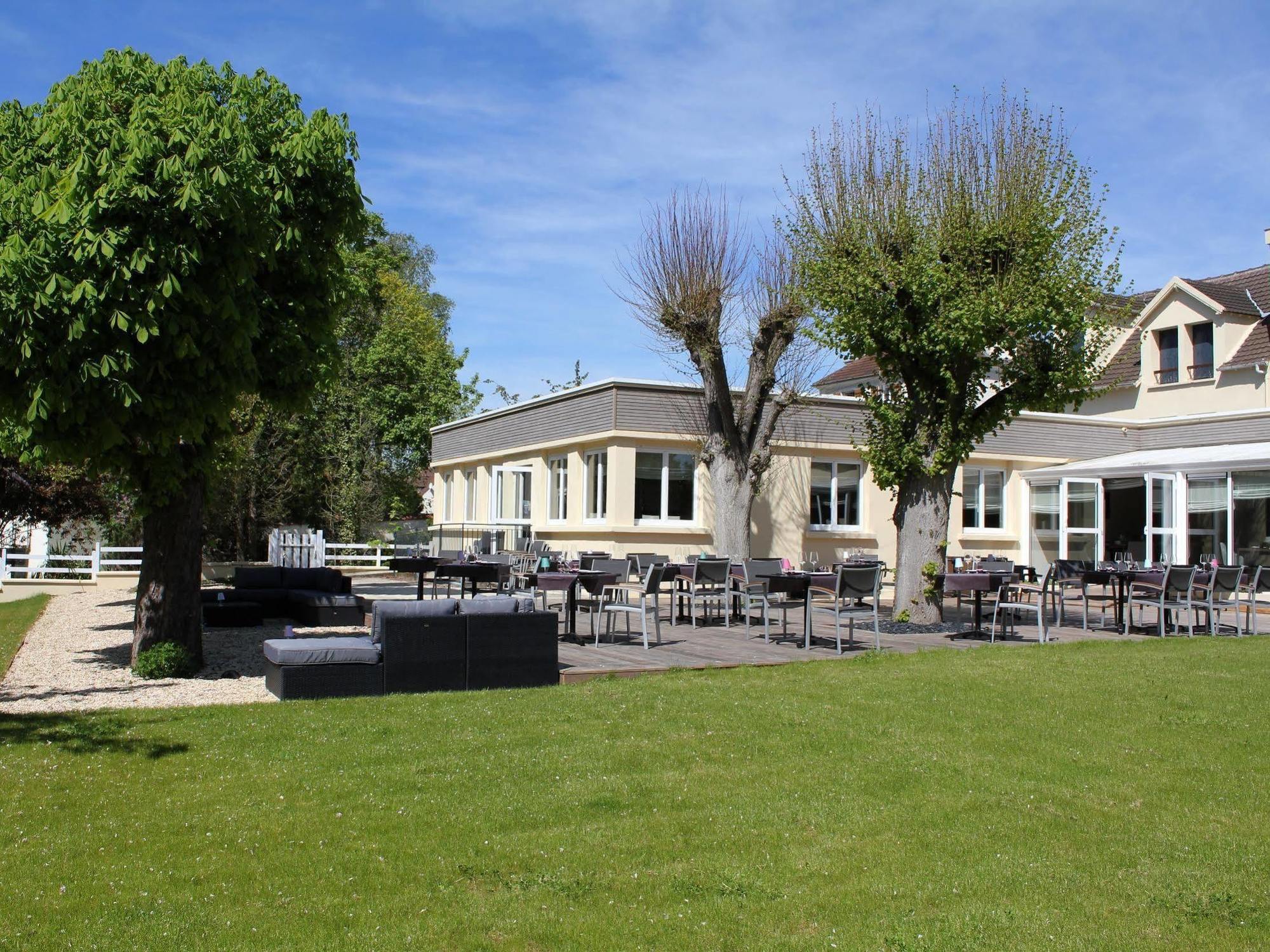 Hotel Le Quincangrogne Dampmart